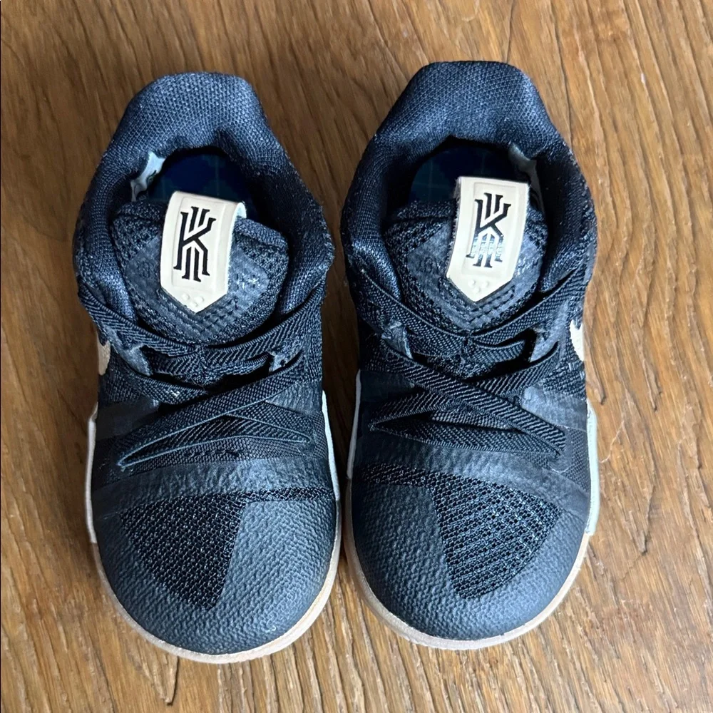 Nike Kids Black and Cream Sneakers
